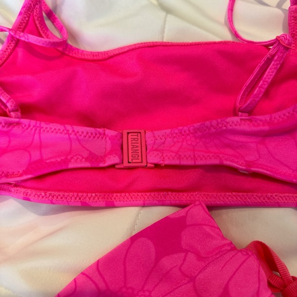 Triangl Hot Pink Matching Bikini Set - Picture 5 of 5